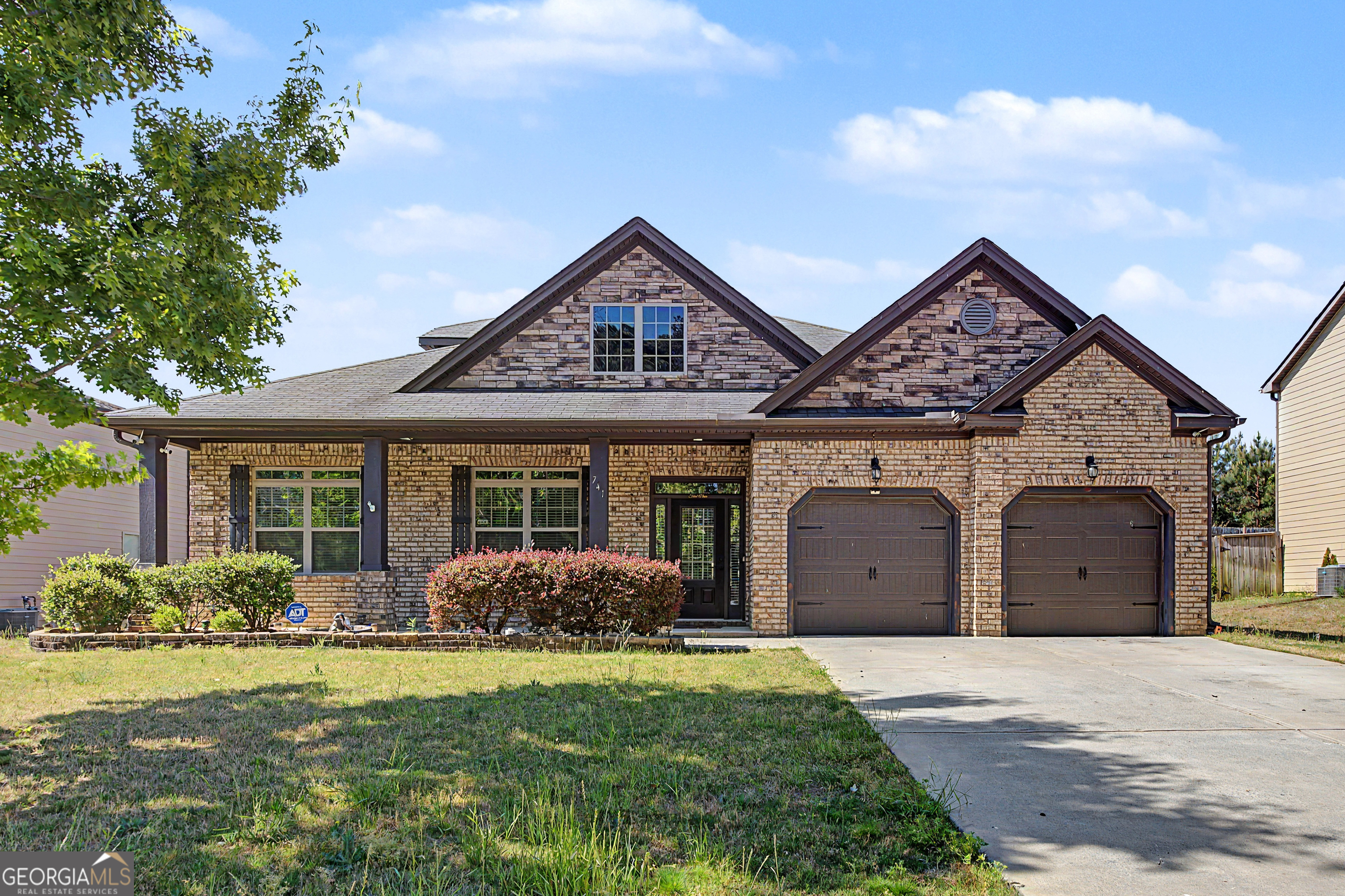 741 Stonebranch Dr — photo