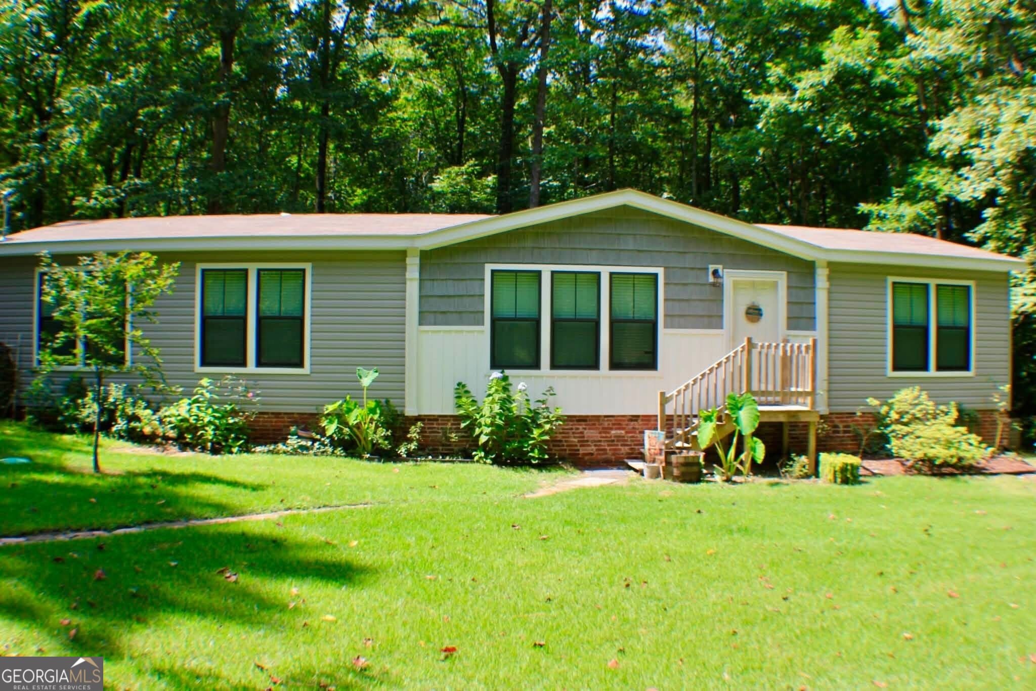 178 Woodbine Cir — photo
