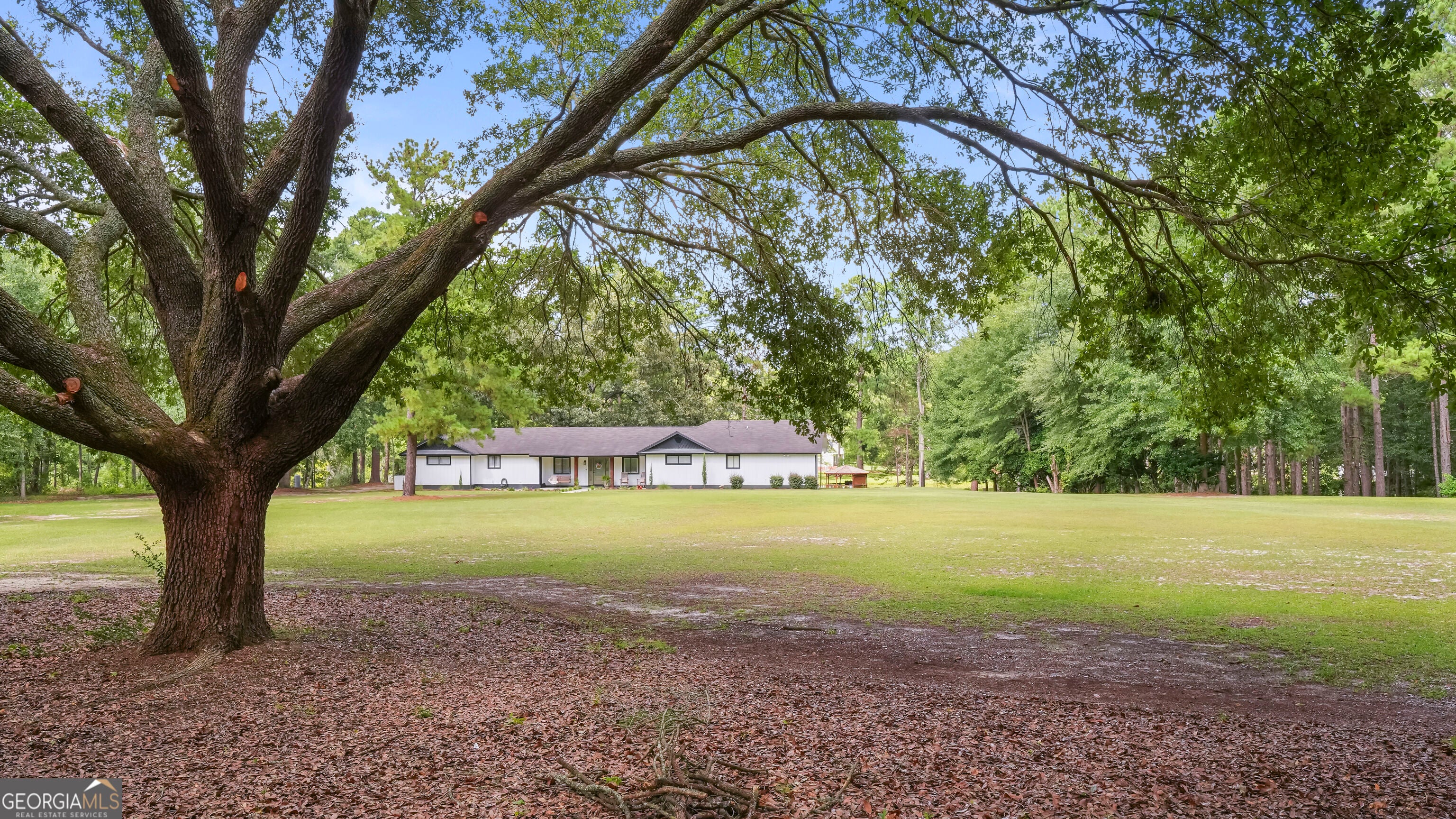 130 Austin Ct — photo