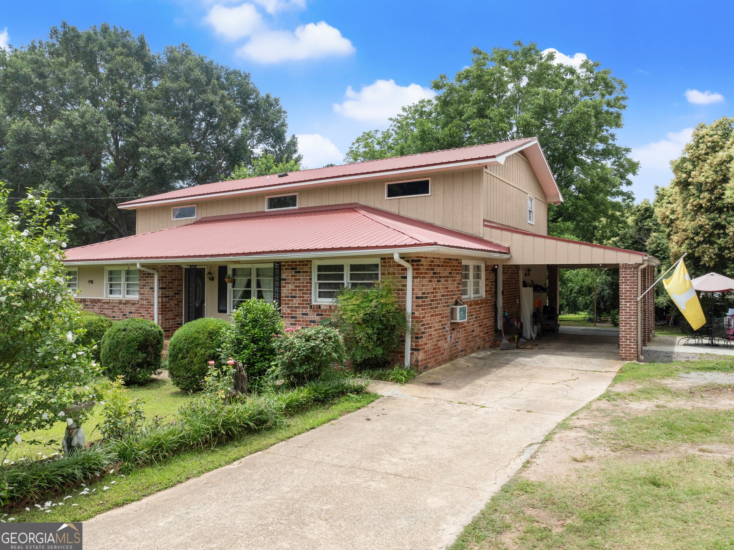 157 Glendale Hts — photo