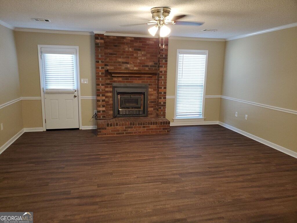 104 Mockingbird Dr — photo
