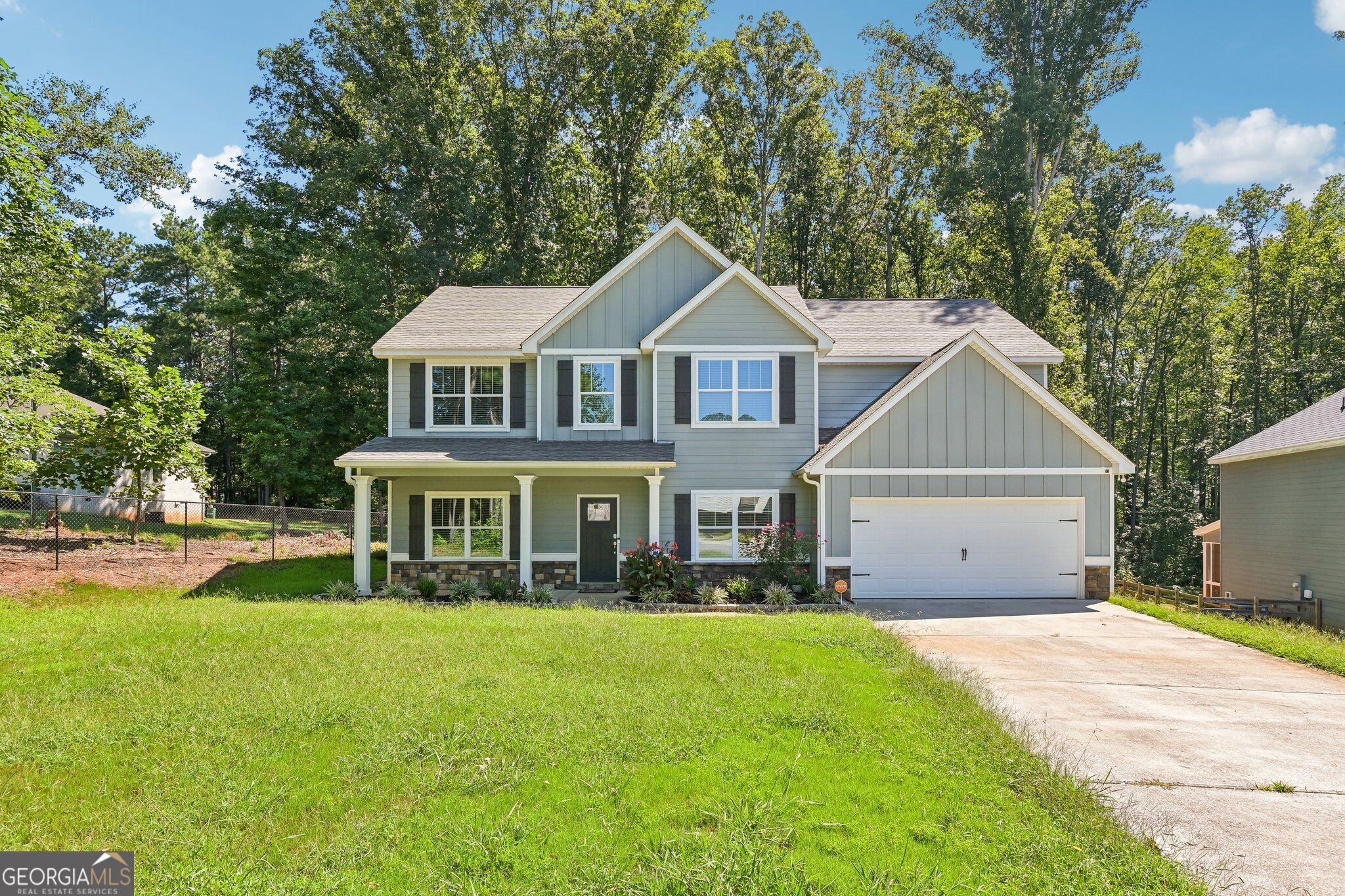 512 Clinton Dr — photo