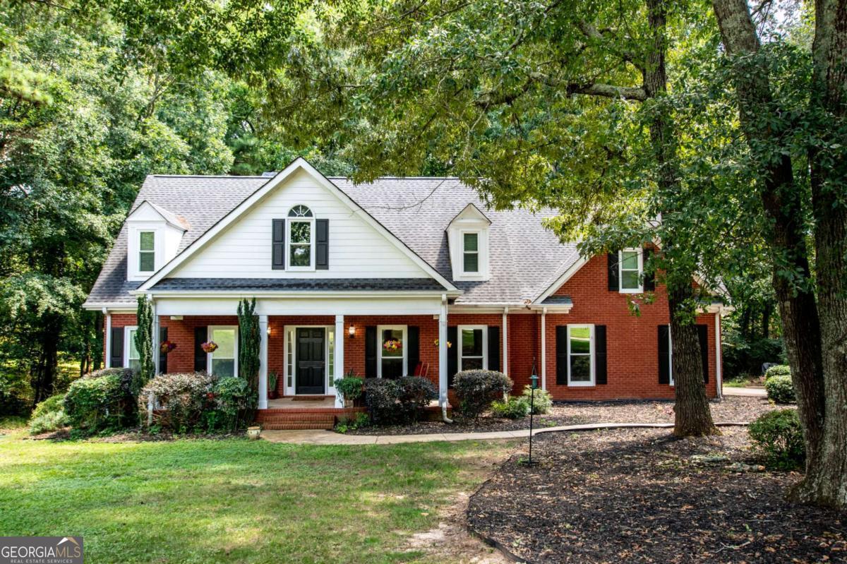 1011 Lakeside Ct — photo