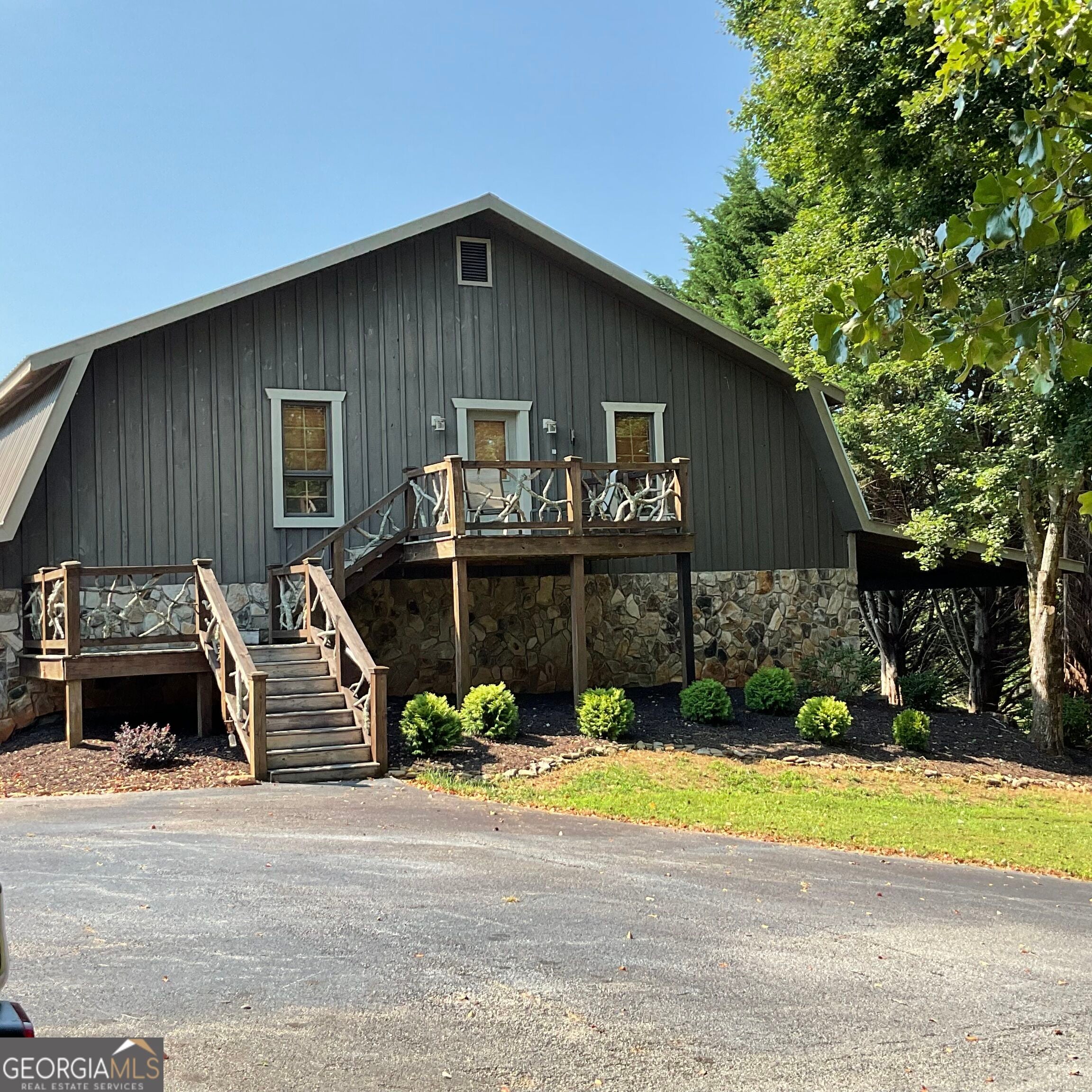 305 Laurel Springs/Opossum — photo