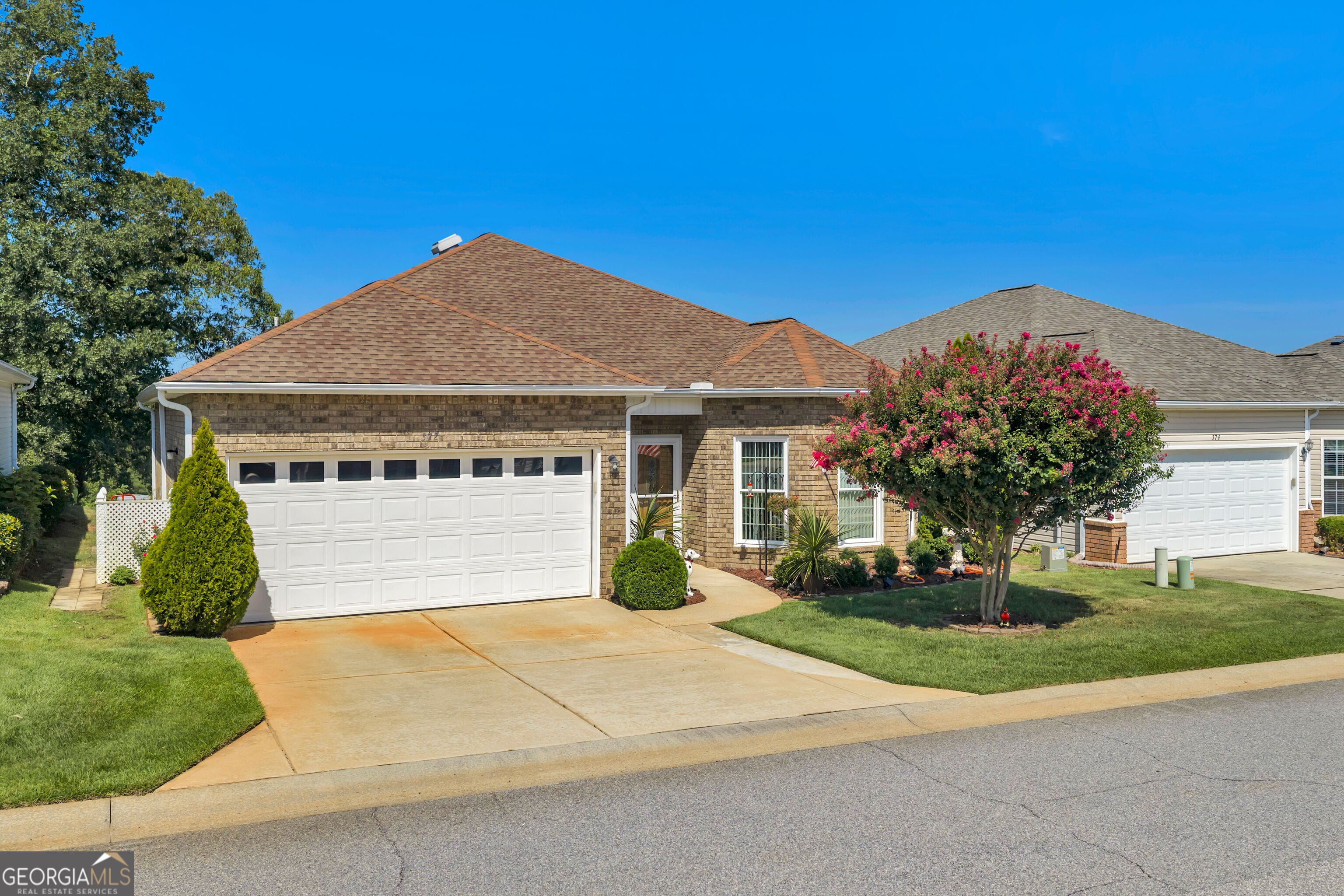 372 Spyglass Hill Dr — photo