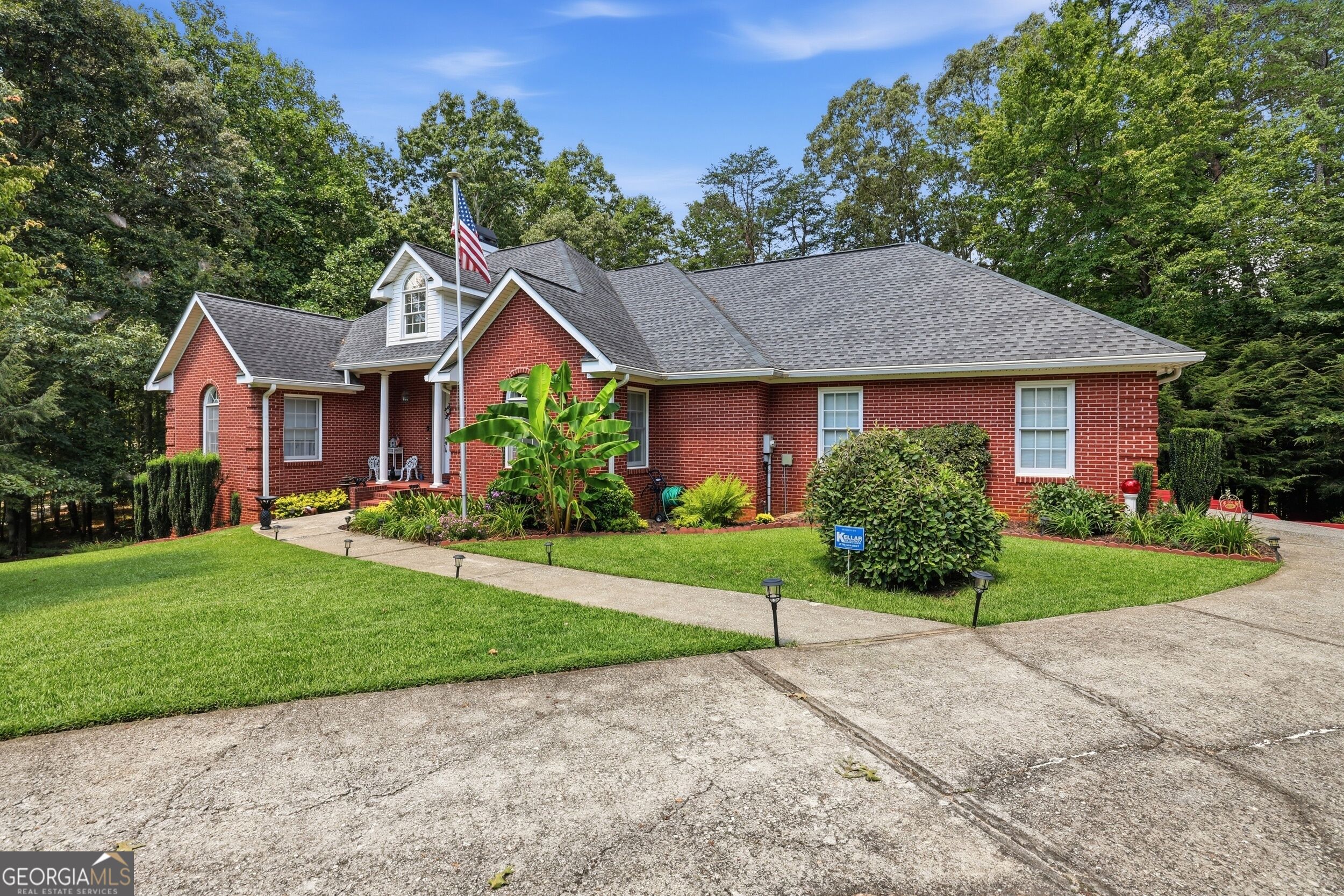 149 Tall Oaks Dr — photo