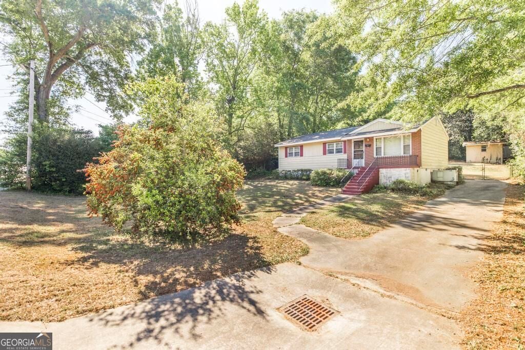 1464 Canterbury Rd — photo