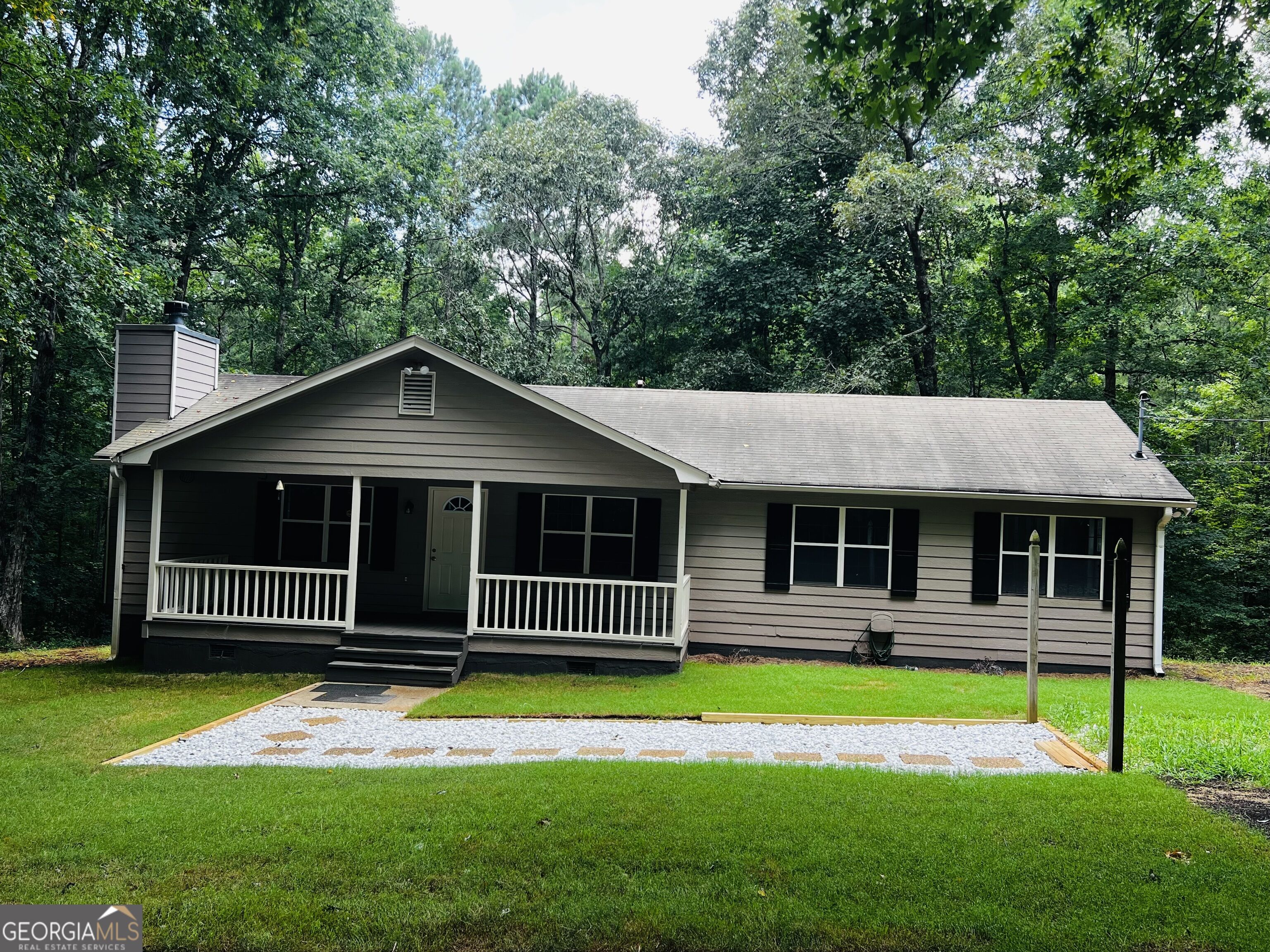 260 New Hope Dr — photo