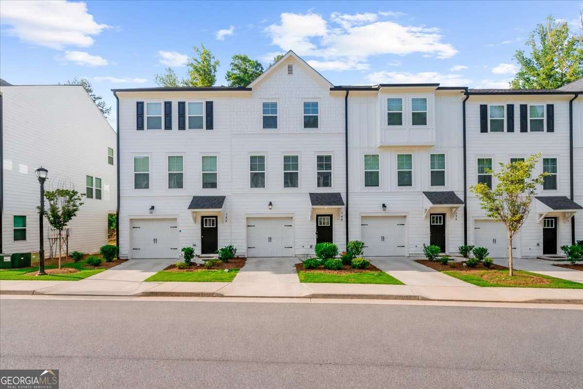 140 Werner Brook Way SW — photo
