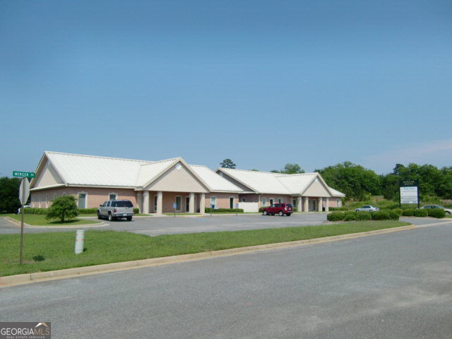 102 Corporate Sq D-E — photo
