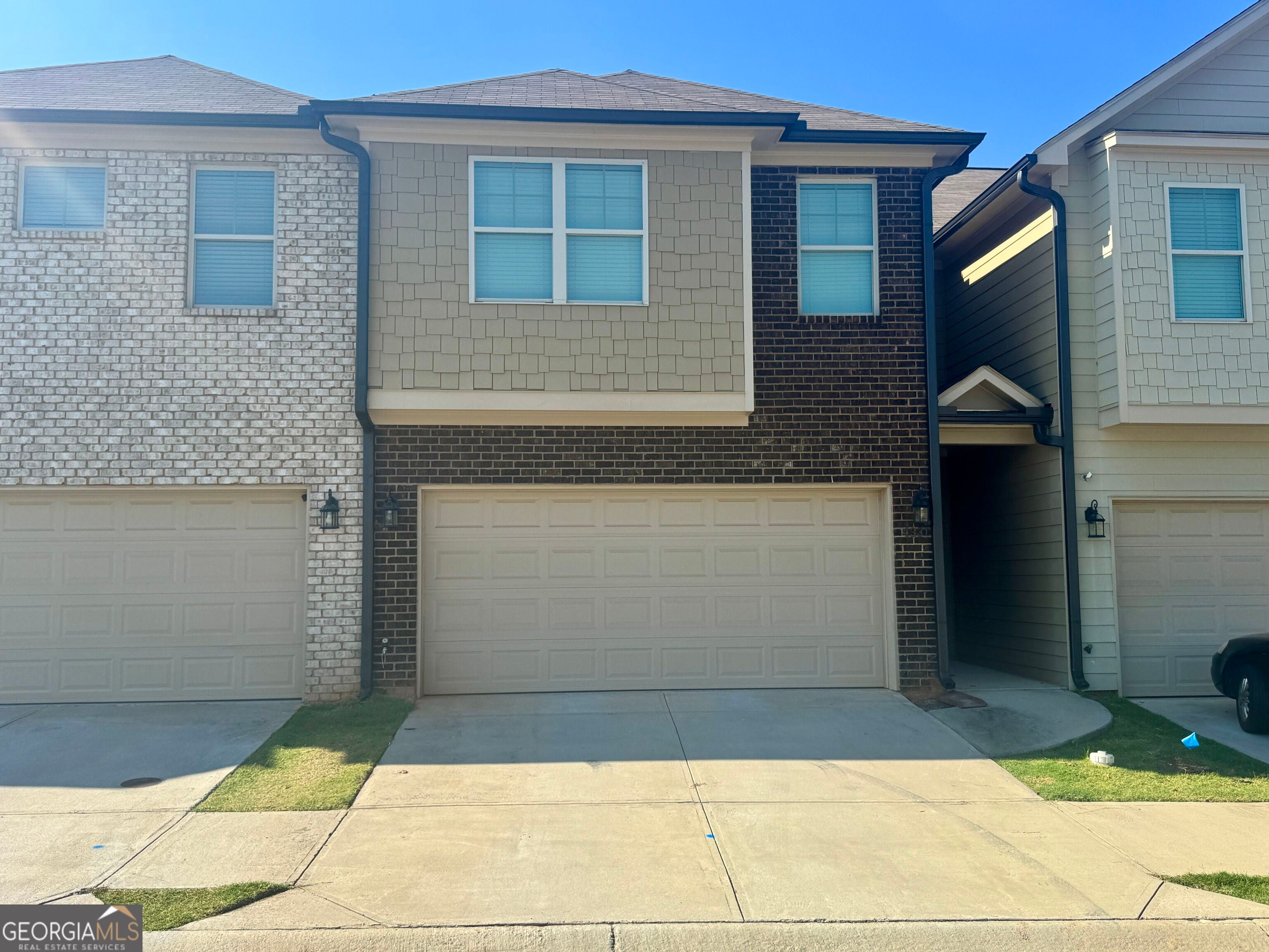 4331 Fulson Dr — photo
