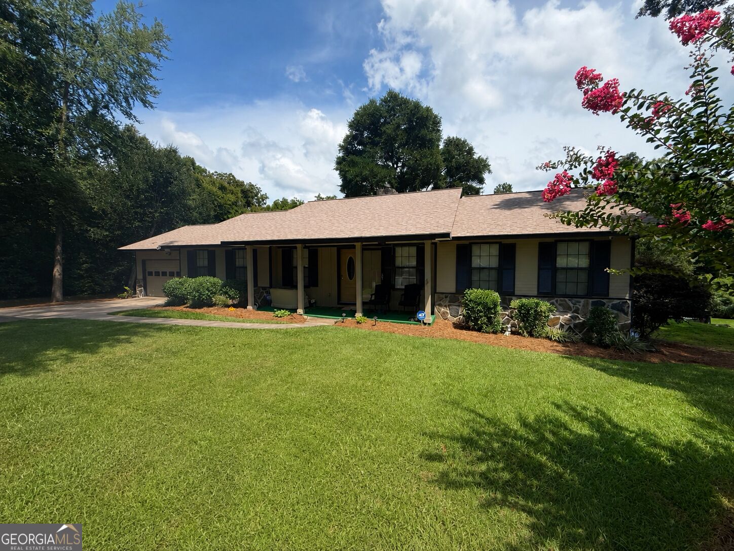 435 Miller Rd — photo