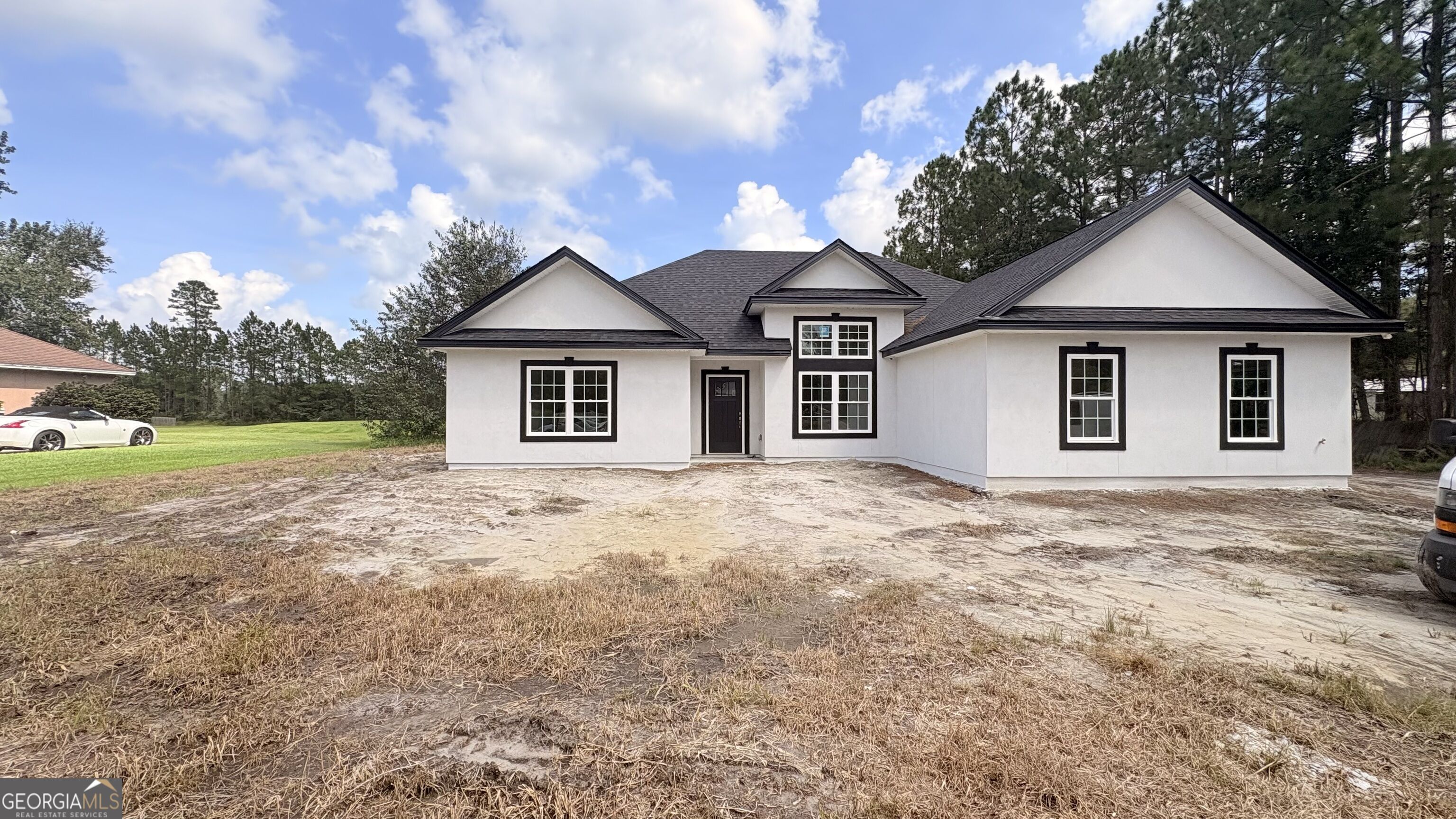 225 Lakes Dr — photo