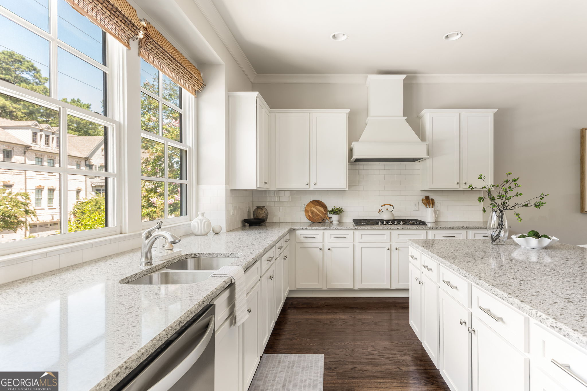 2531 Skyland Dr NE — photo