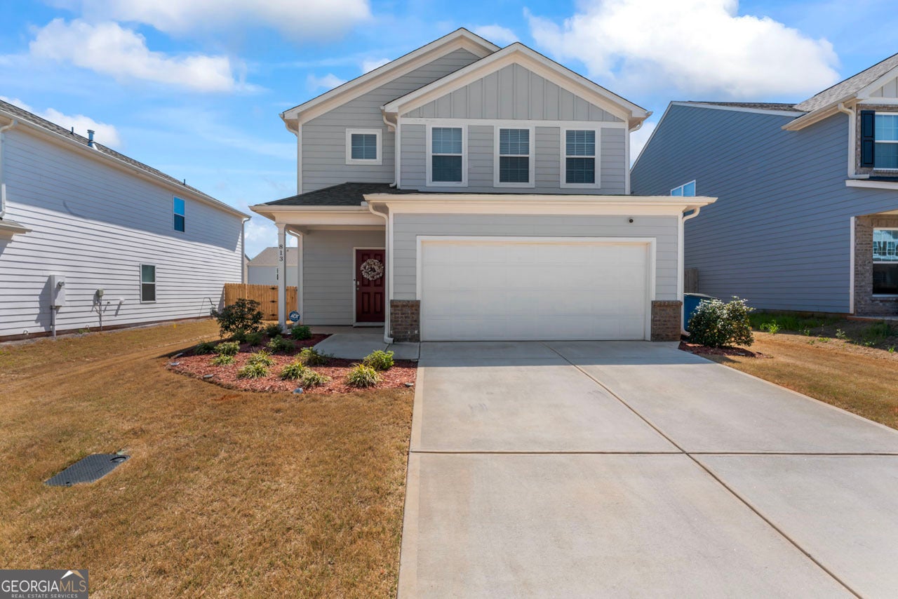 813 Royal Red Ct — photo