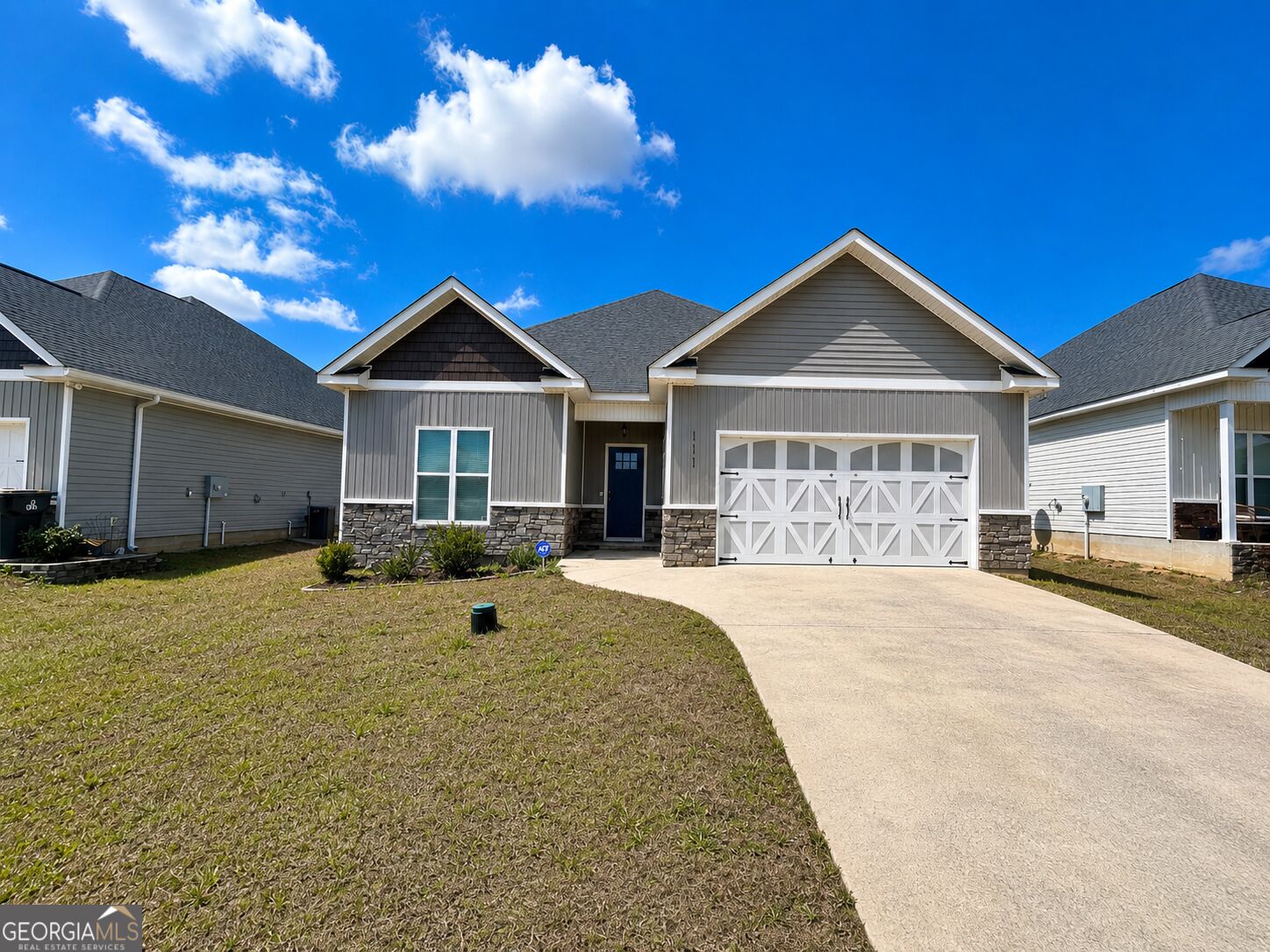 111 Cascades Ct — photo