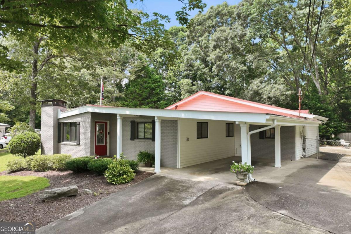 3532 Wesley Dr — photo