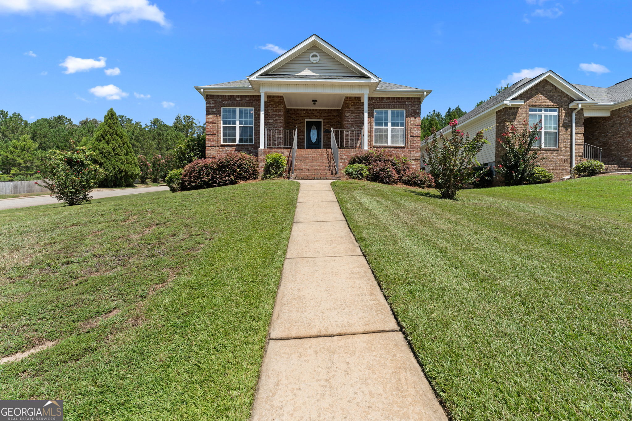 200 Lasso Dr — photo
