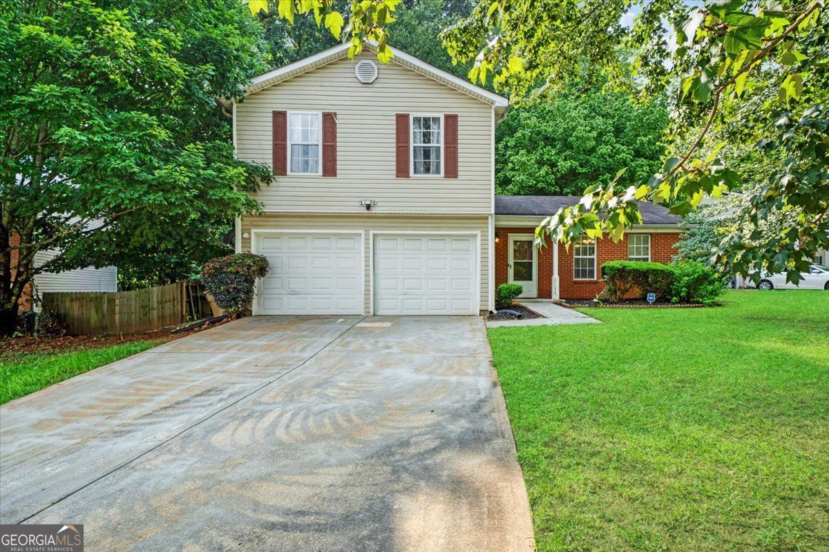1950 Oak Terrace Dr SE — photo