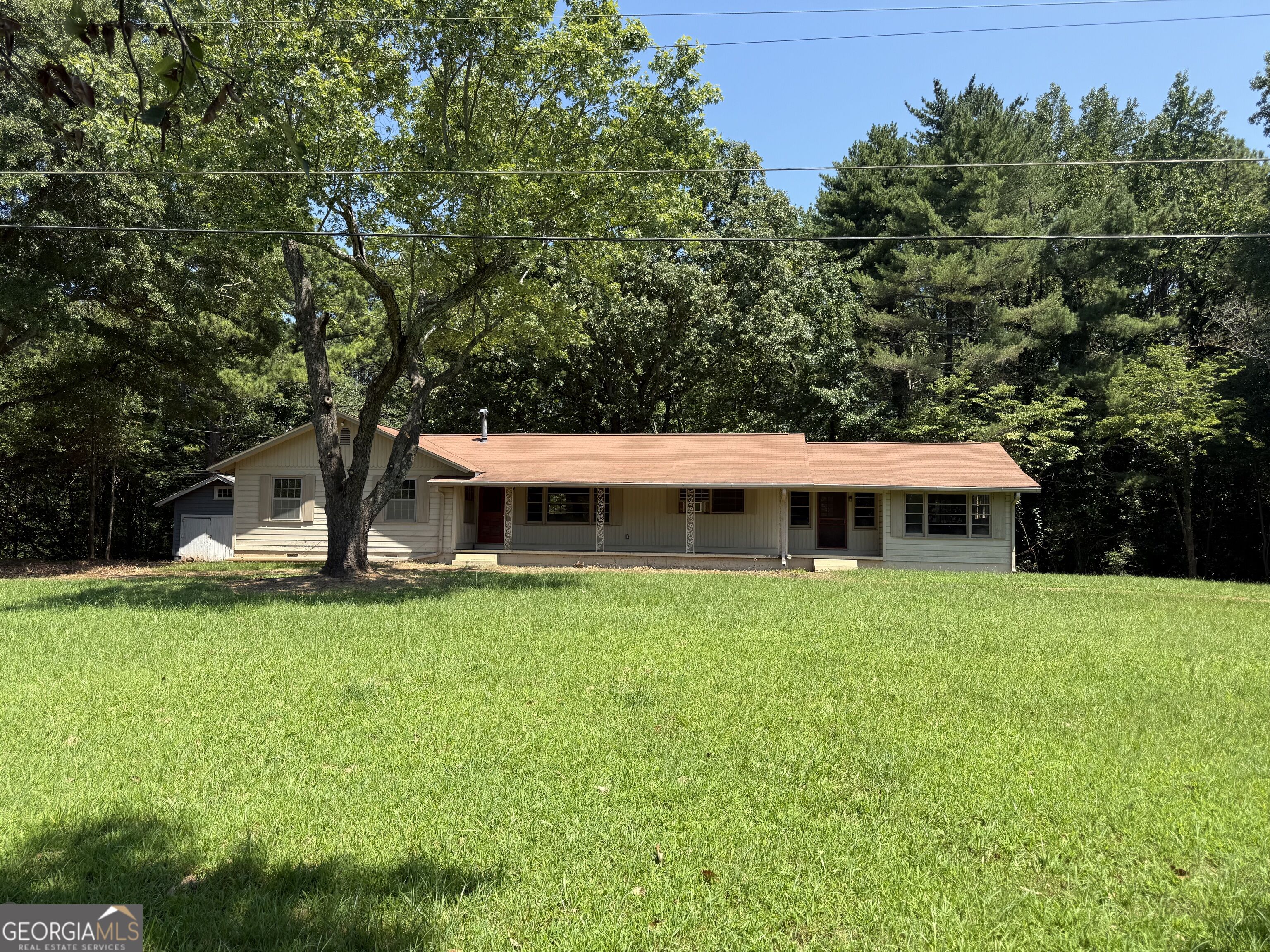 655 Elberta Dr — photo