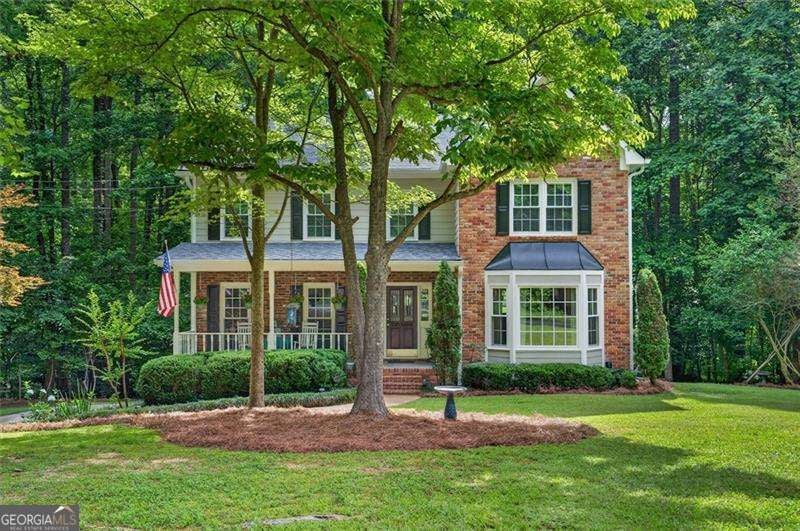 211 Nacoochee Dr — photo