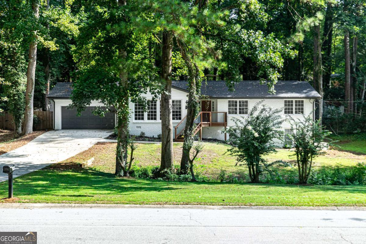 664 Hickory Ridge Road SW, Lilburn, GA 30047 — photo 3