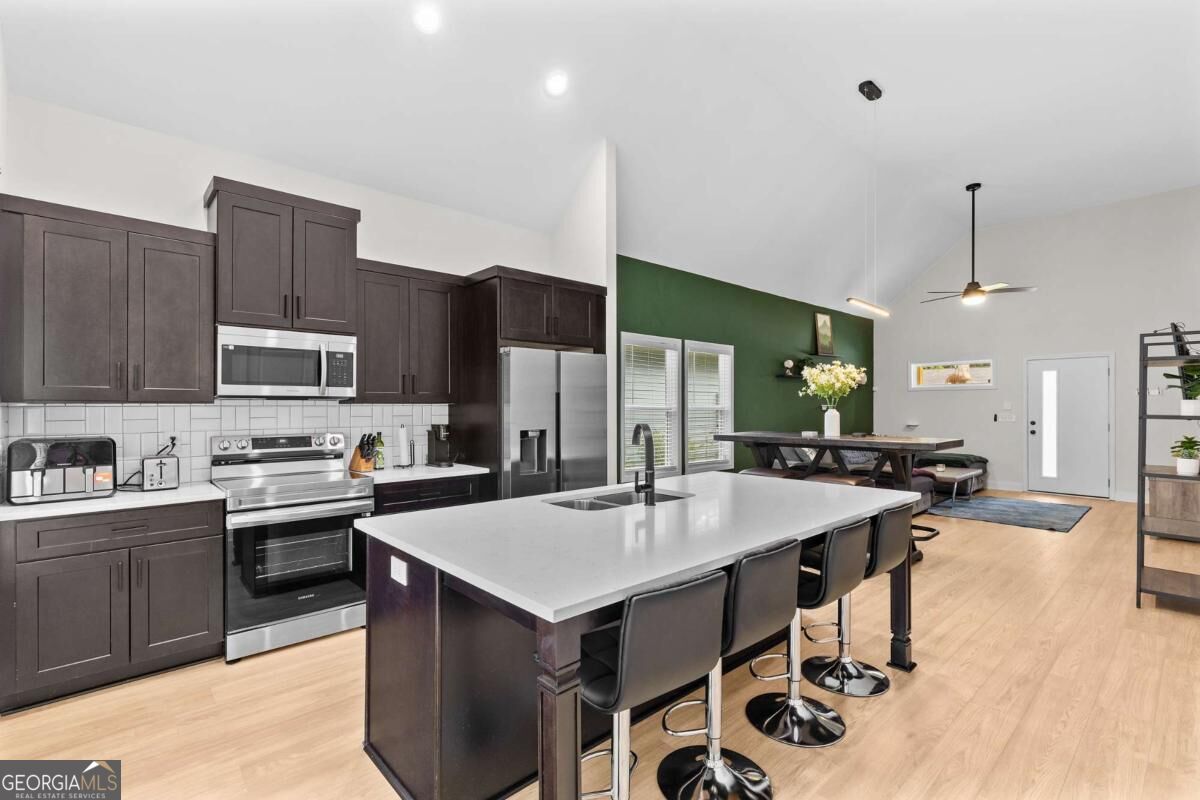 624 Robert St NW — photo