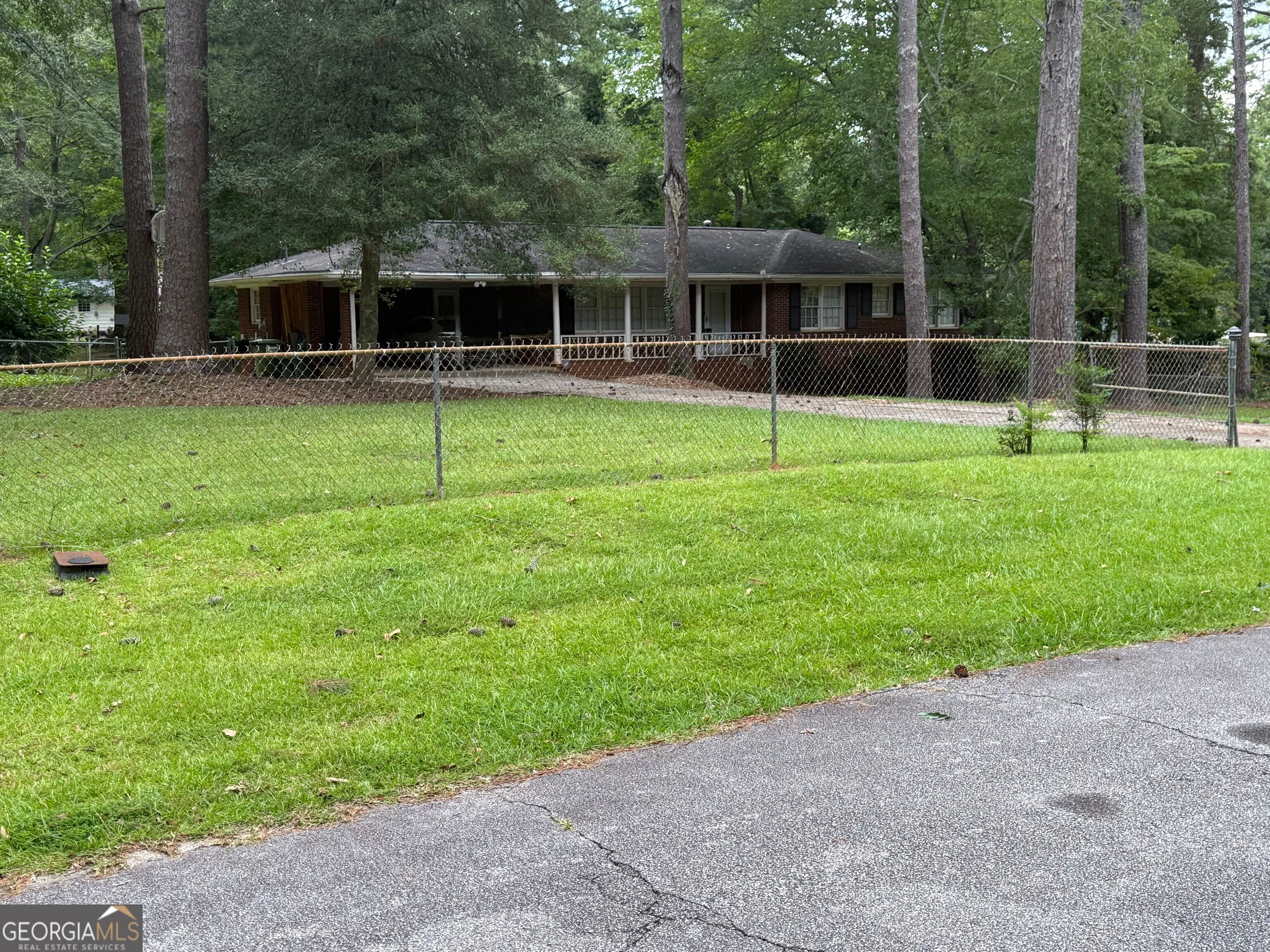 856 Virginia Ct — photo