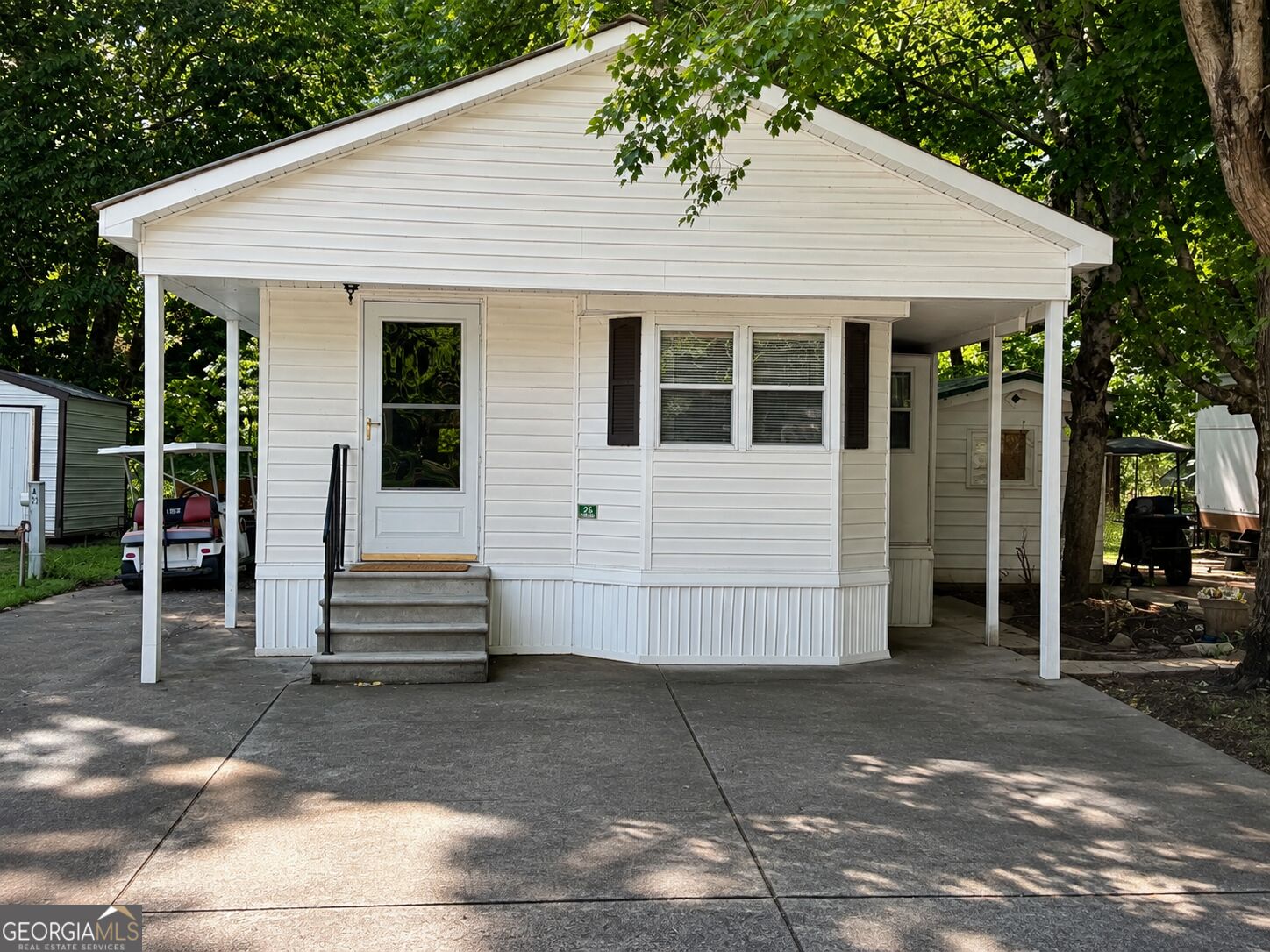 4126 Riverbank Run — photo