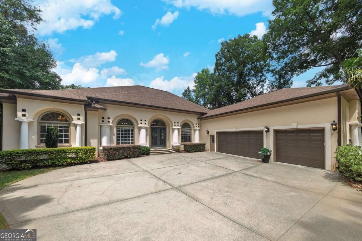 701 Lake Overlook Dr — photo