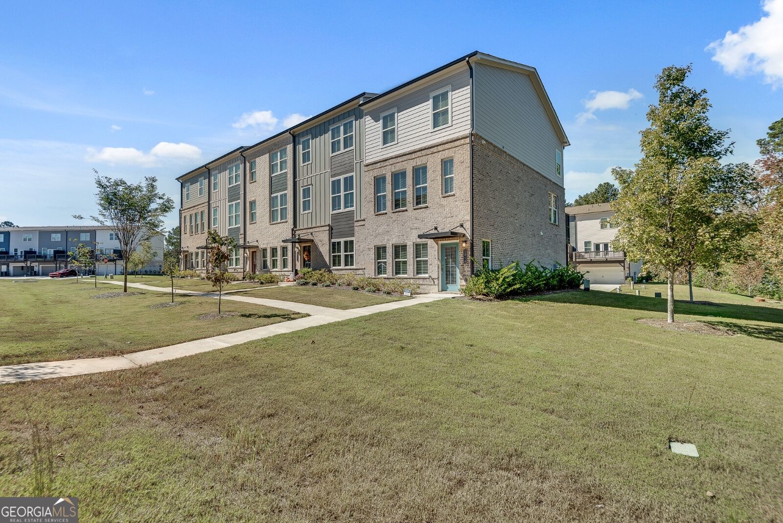 113 Jameson Dr — photo