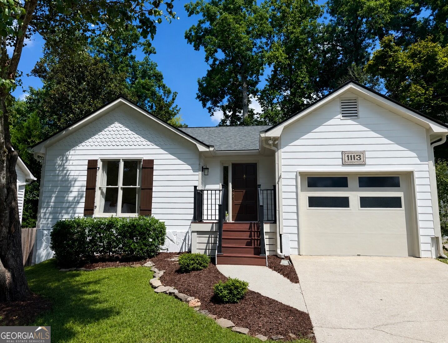 1113 Capital Club Cir NE — photo
