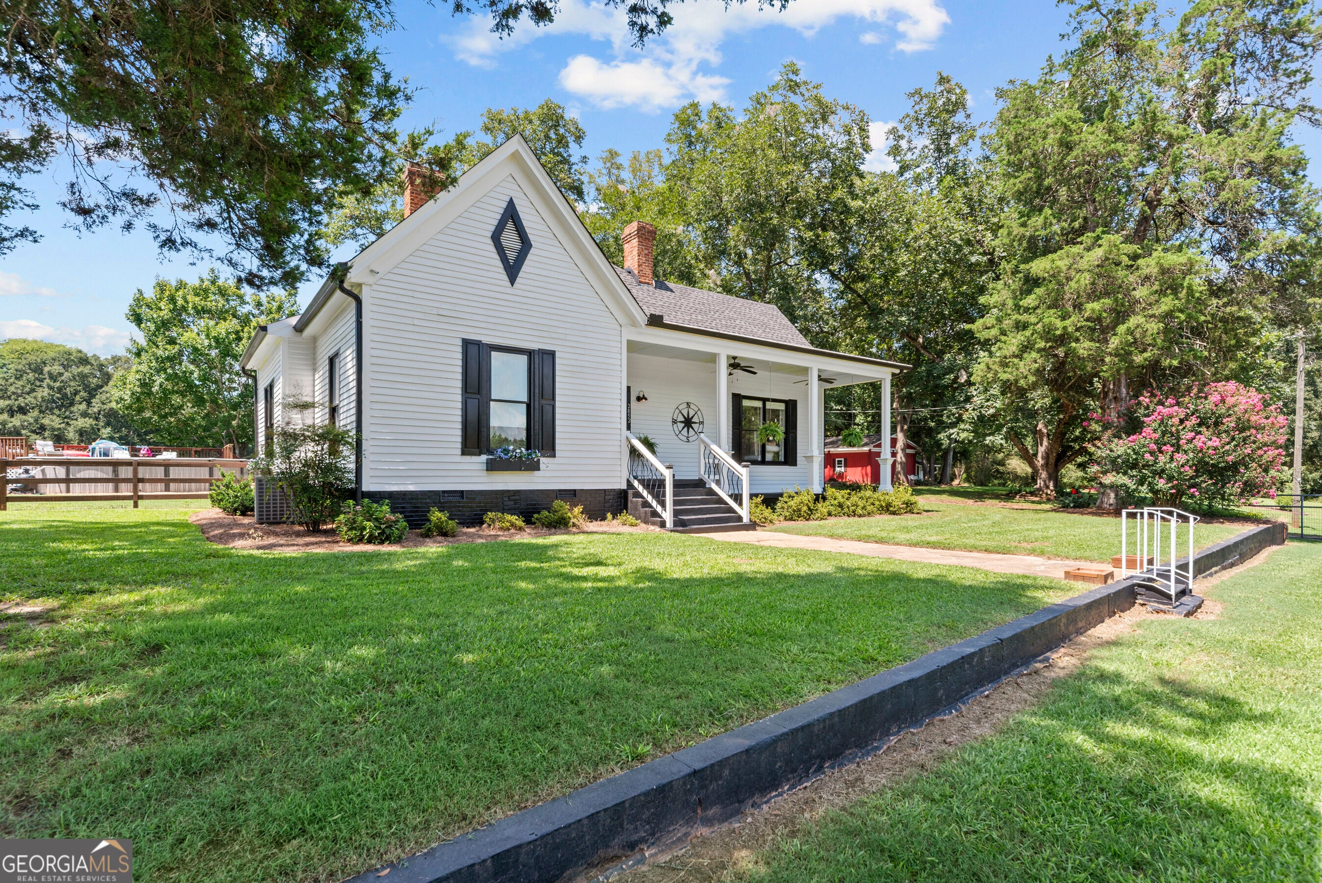 2852 Dixie Rd — photo