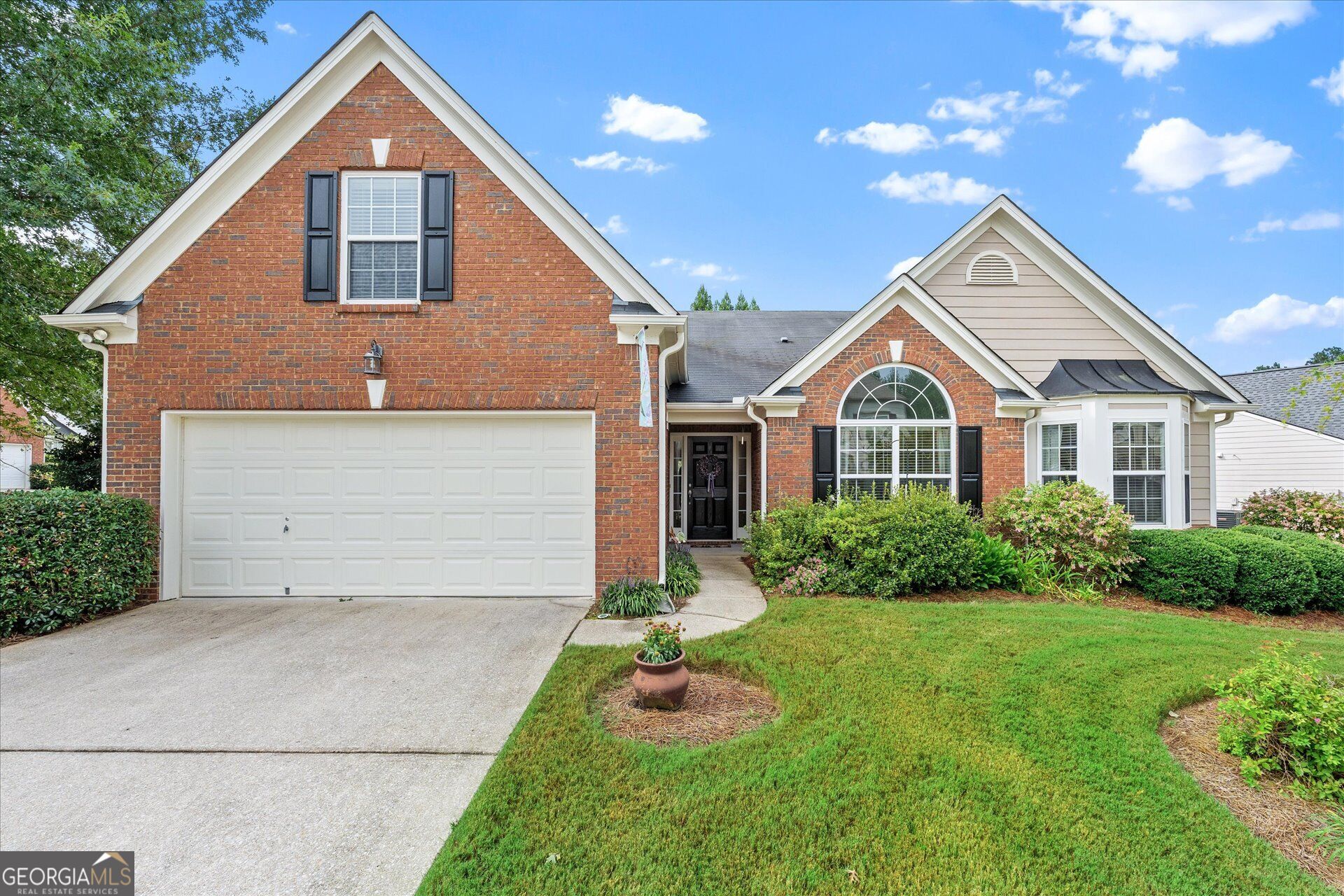 1092 S Creek Dr — photo