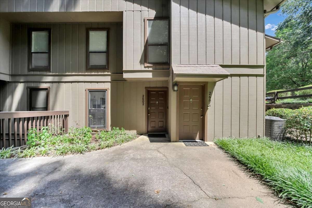 2602 Cumberland Ct SE — photo
