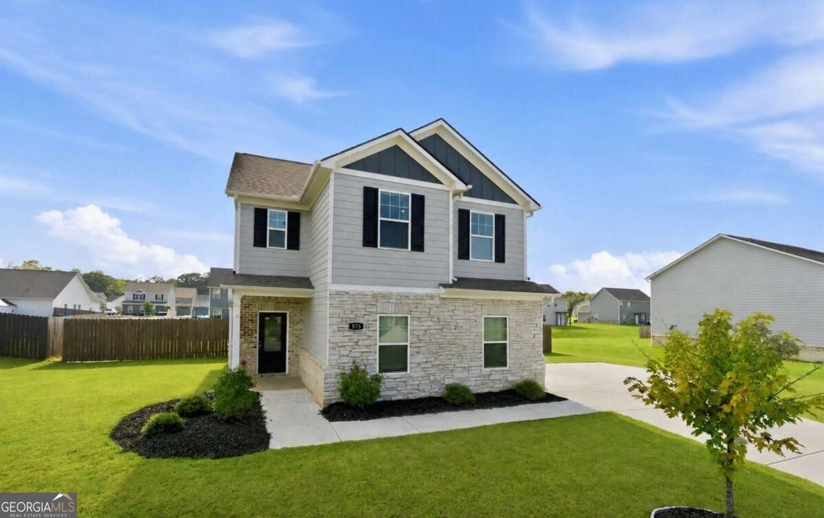 575 Meadows Farm Dr — photo