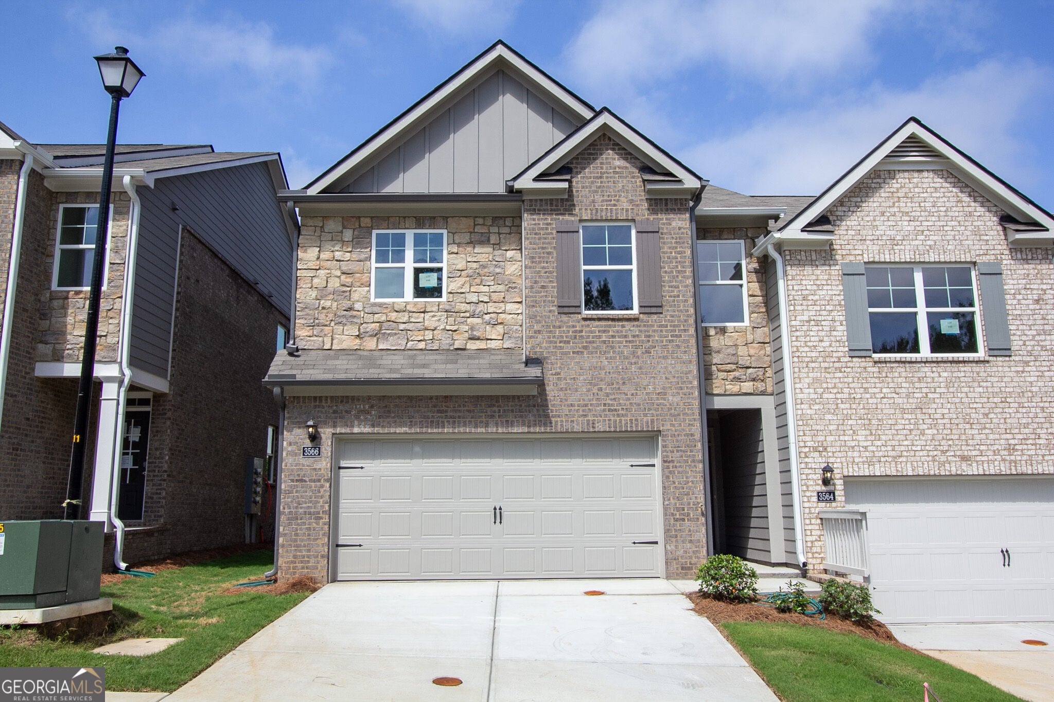 3574 Matthew Ct — photo
