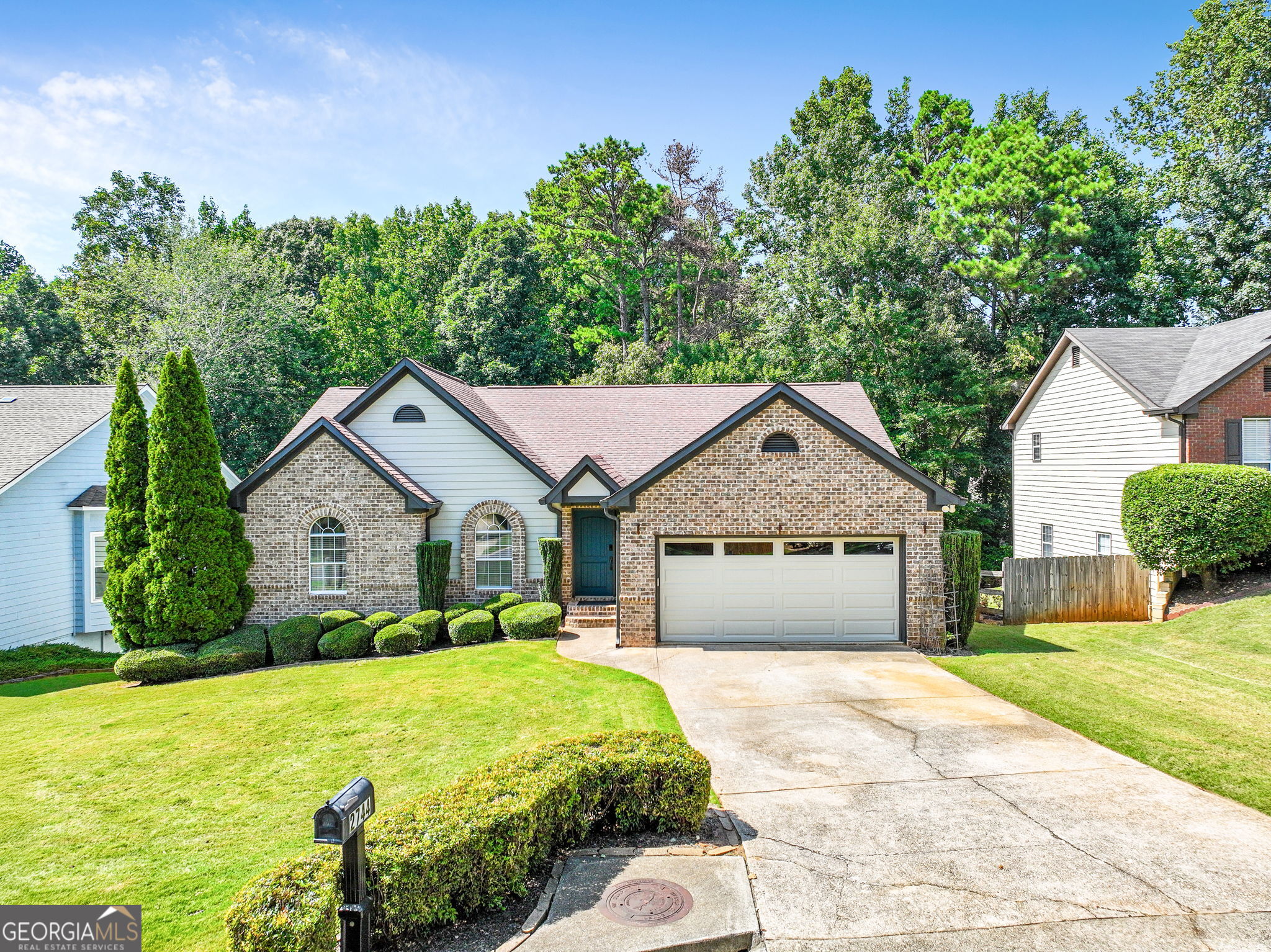2744 Sterling Dr NW — photo