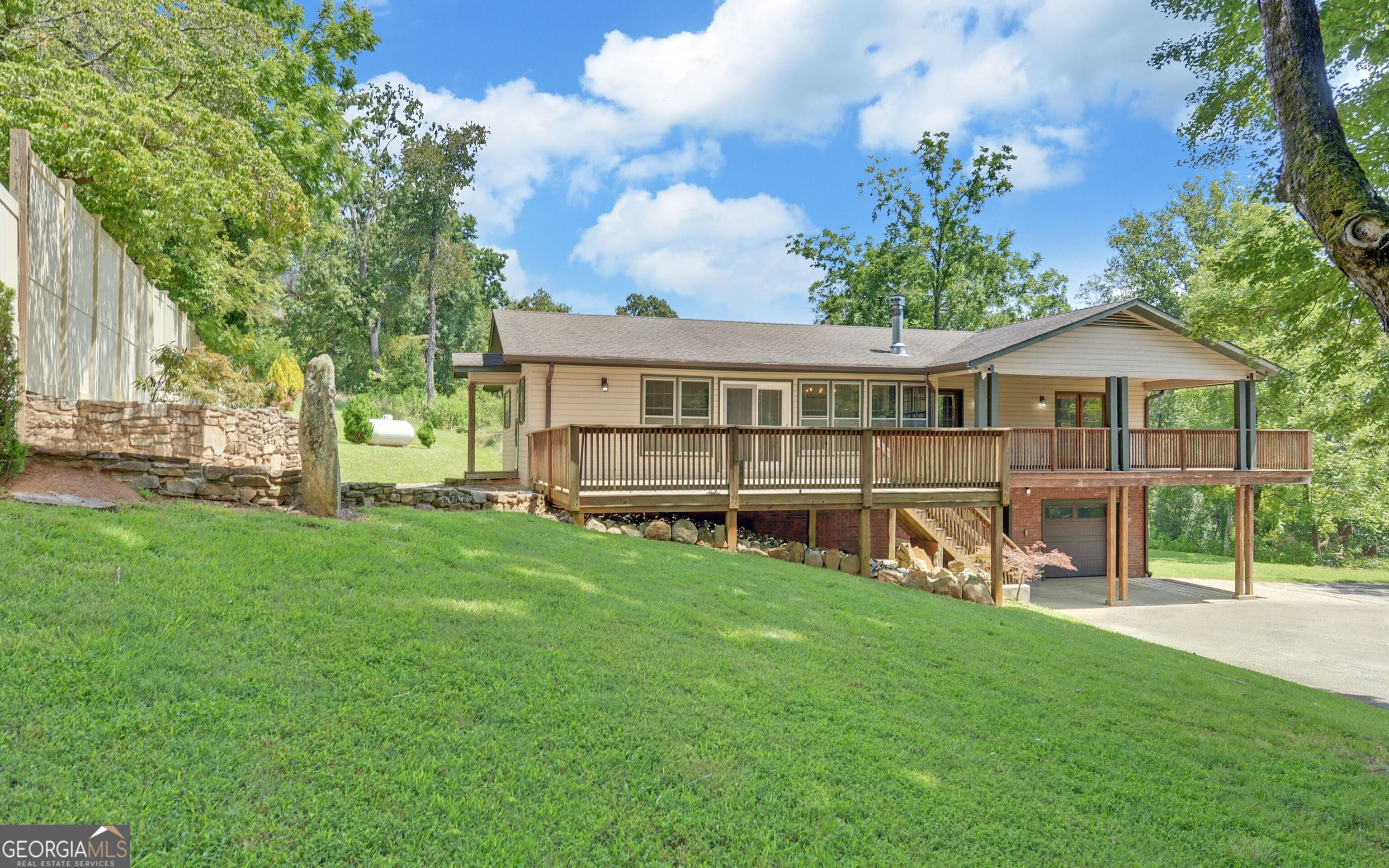 140 Tranquility Dr — photo
