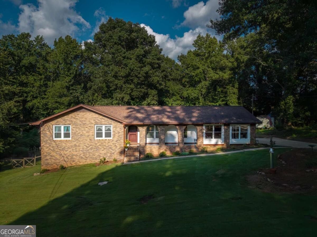 104 Goddard Rd — photo