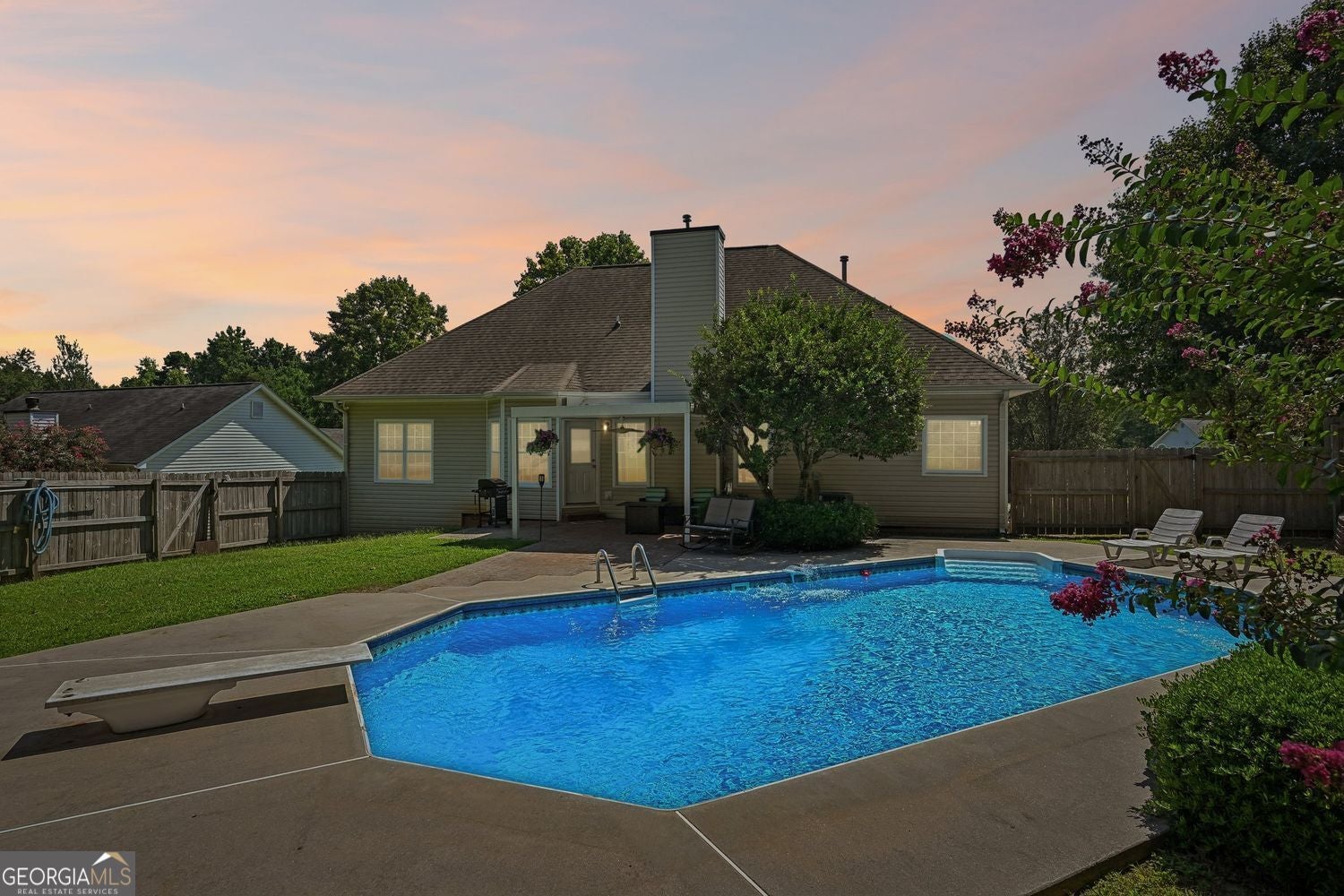 7590 Golden Sands Dr — photo