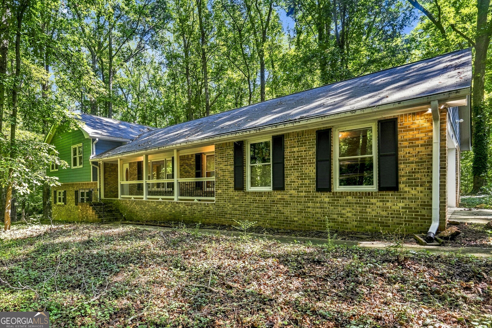 1050 Skyline Dr — photo