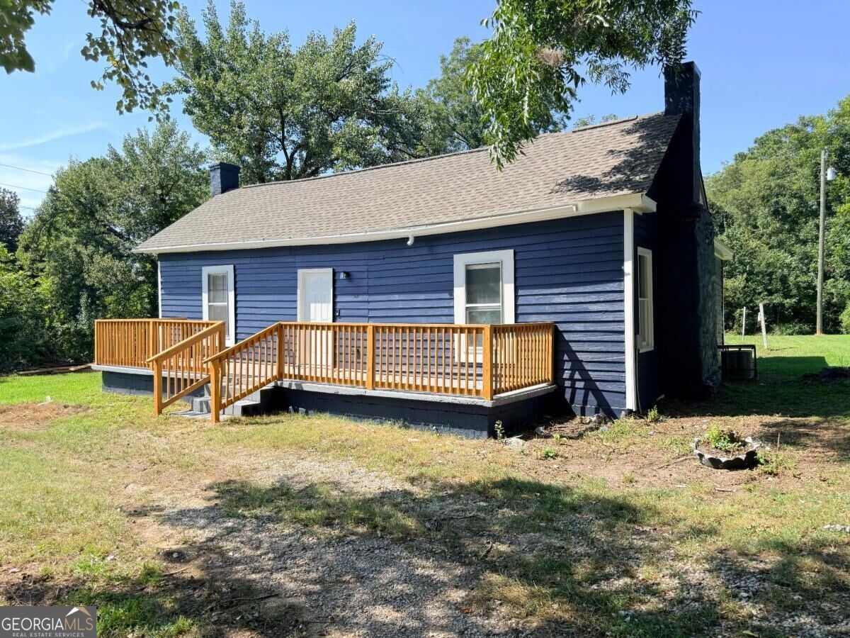 12 Eaves Dr — photo