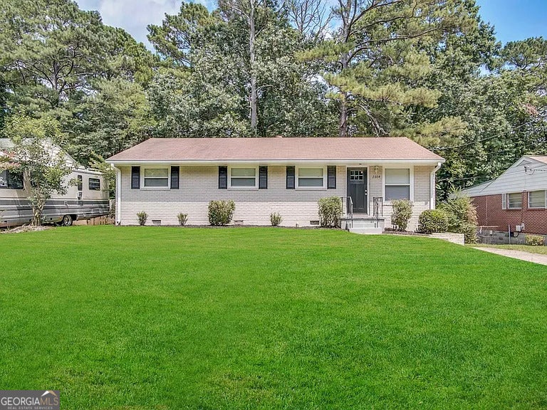 2604 Bryant Dr — photo