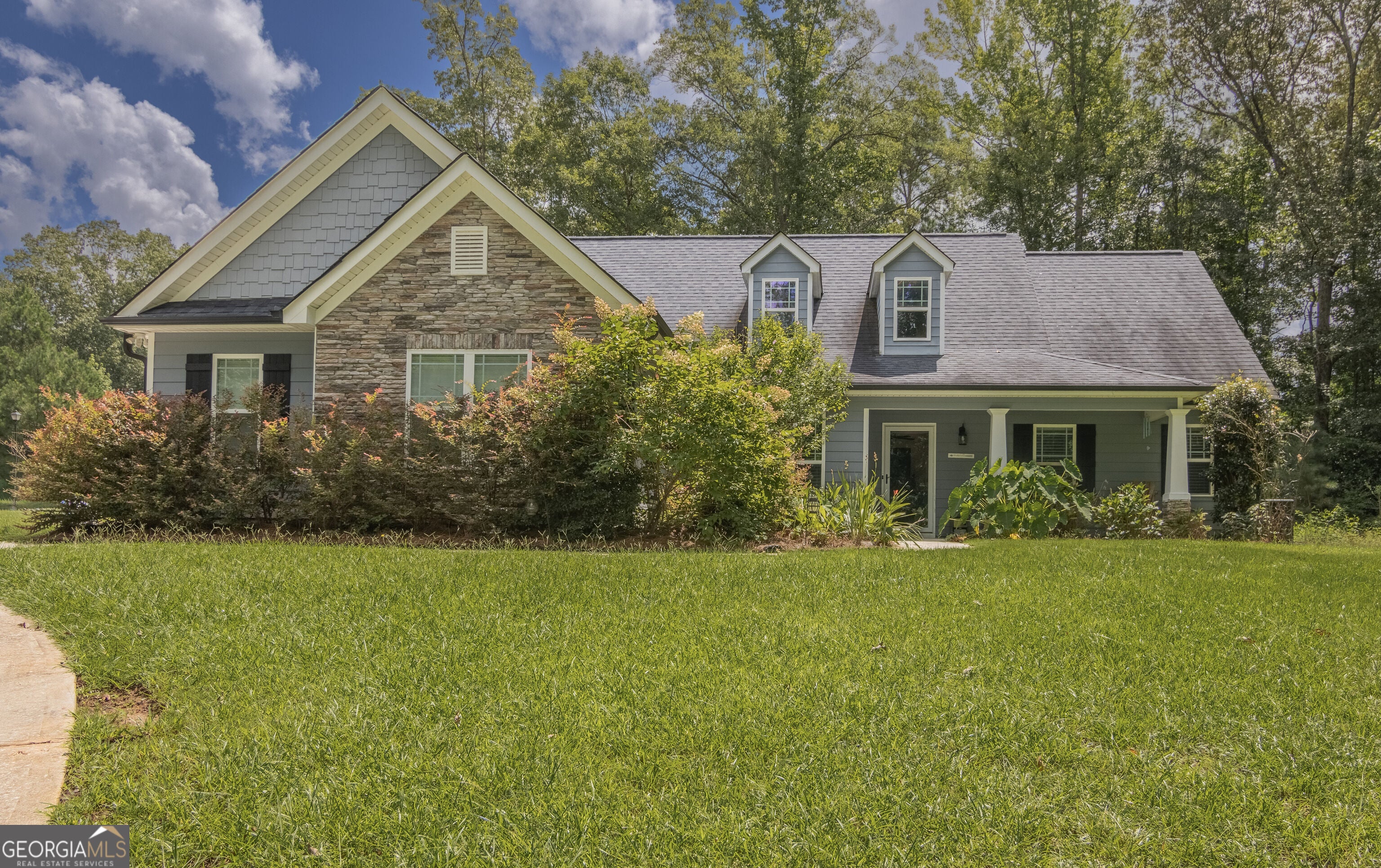52 Brooks Lake Dr — photo