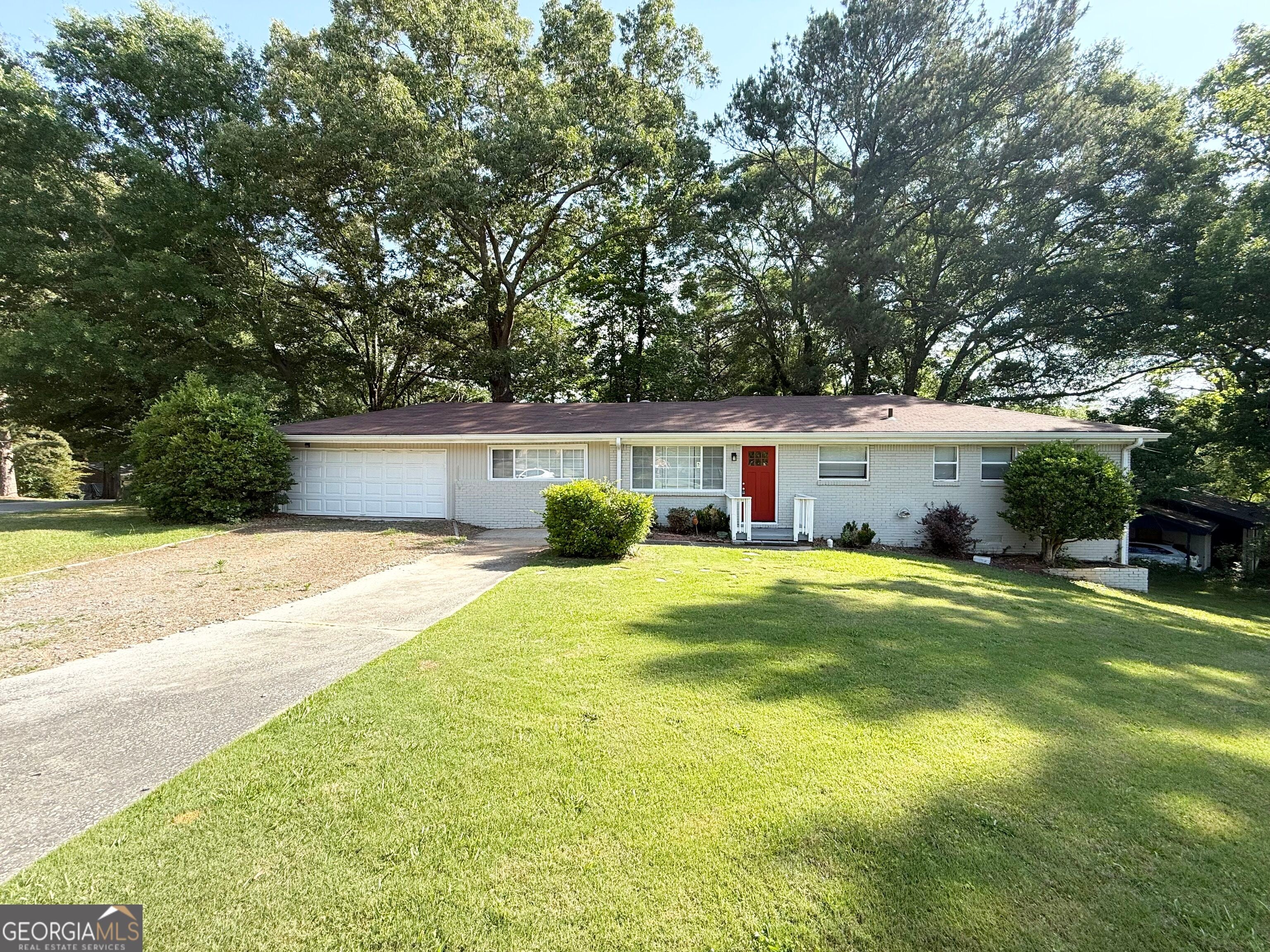2842 Altaview Dr — photo