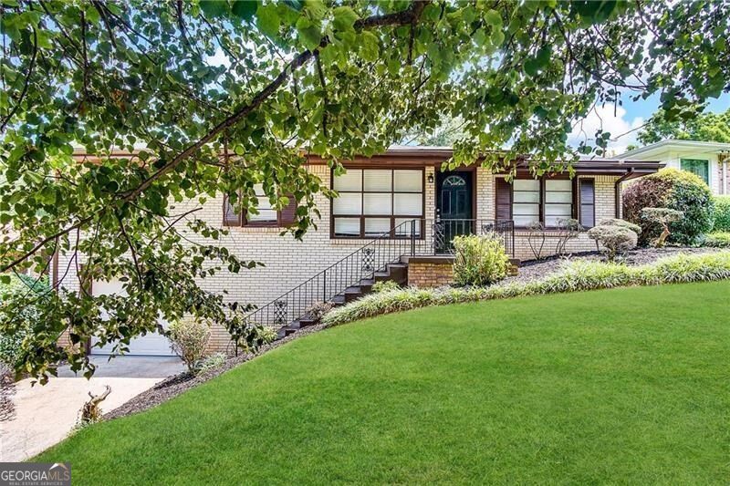 233 W Simon Ter NW — photo