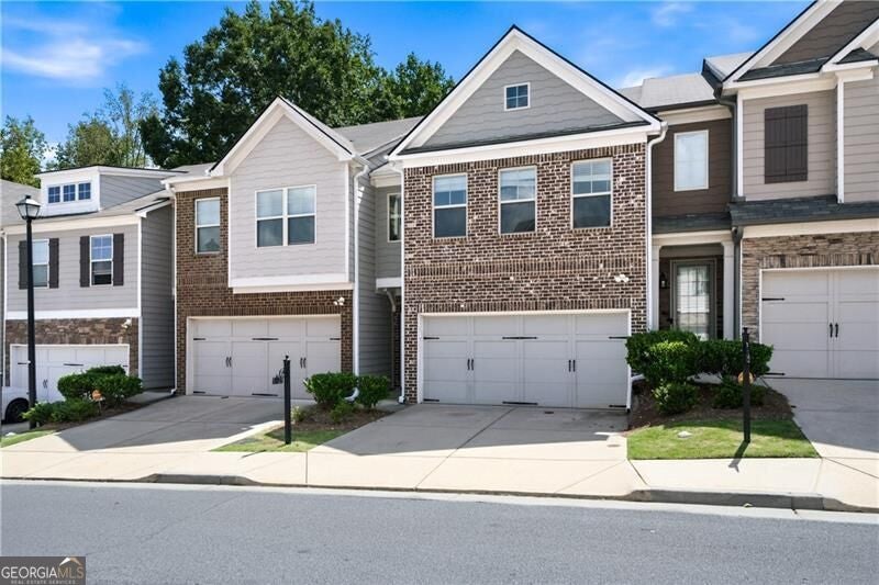 5825 Radford Loop — photo