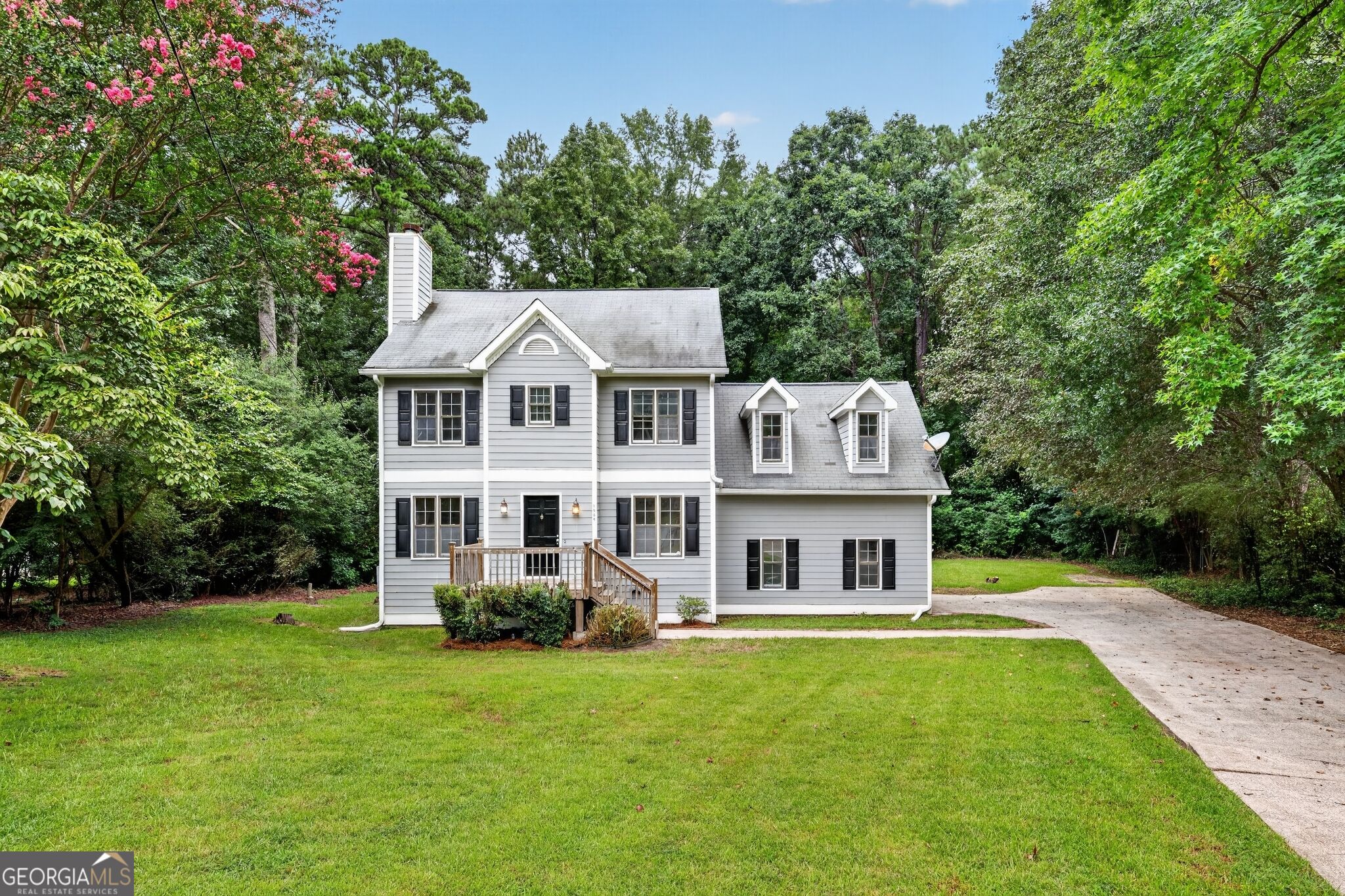 1504 Pine Creek Way — photo