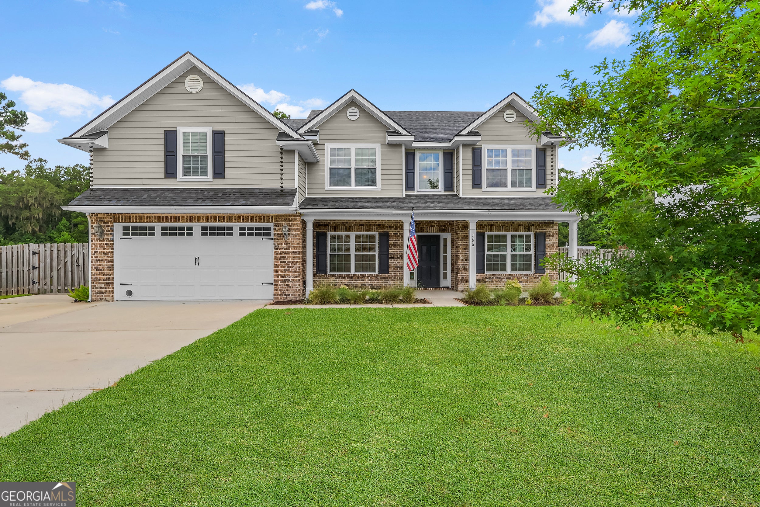180 Kerry Dr — photo